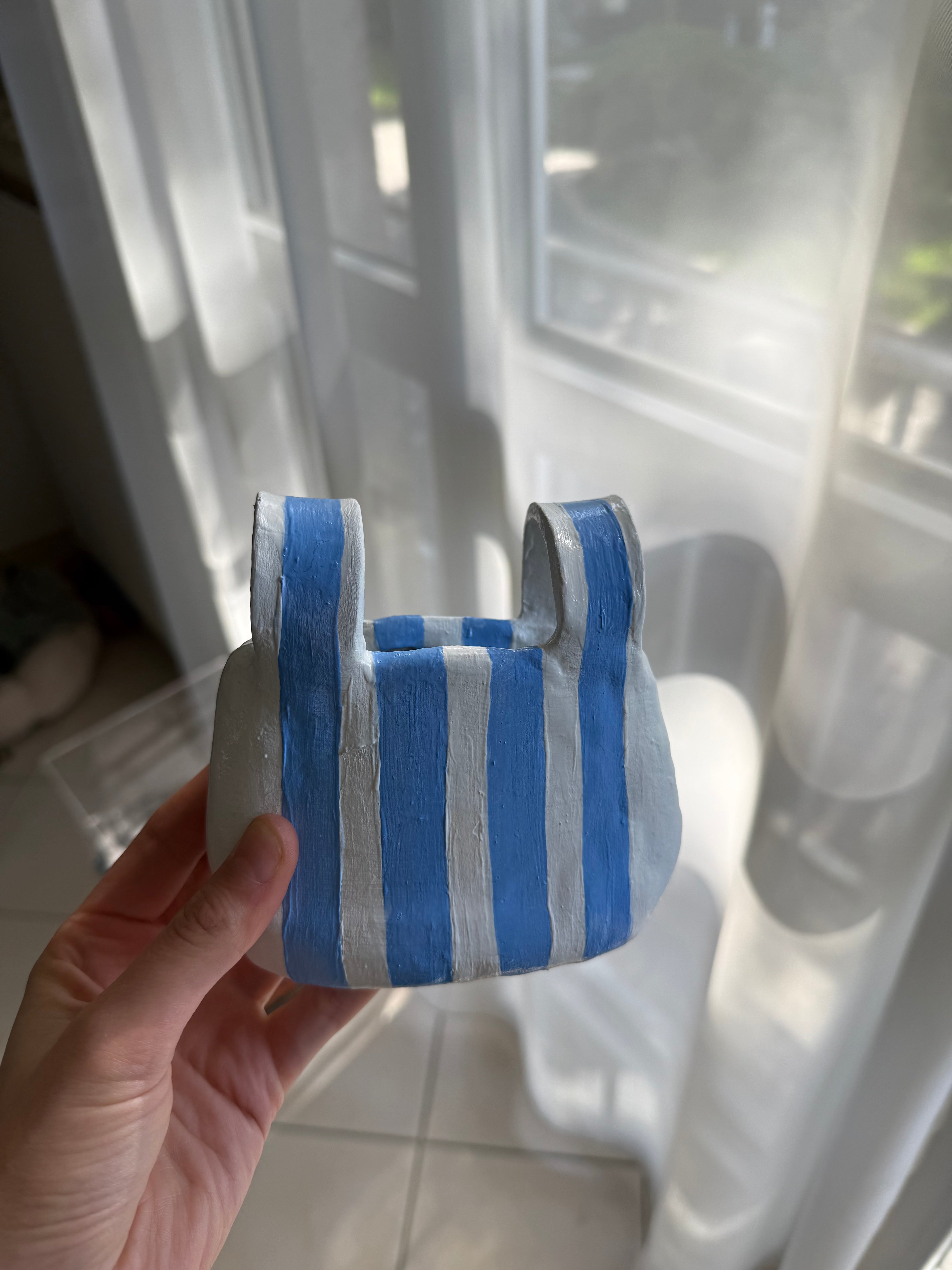 Vase sac à rayures